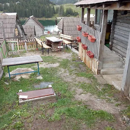 Casa de Férias Vikendica Litric *